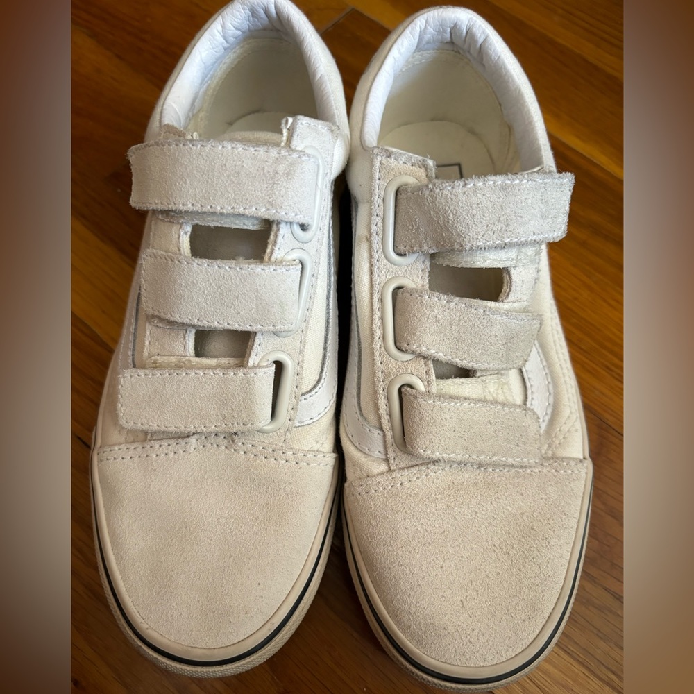 Women’s vans Velcro shoes